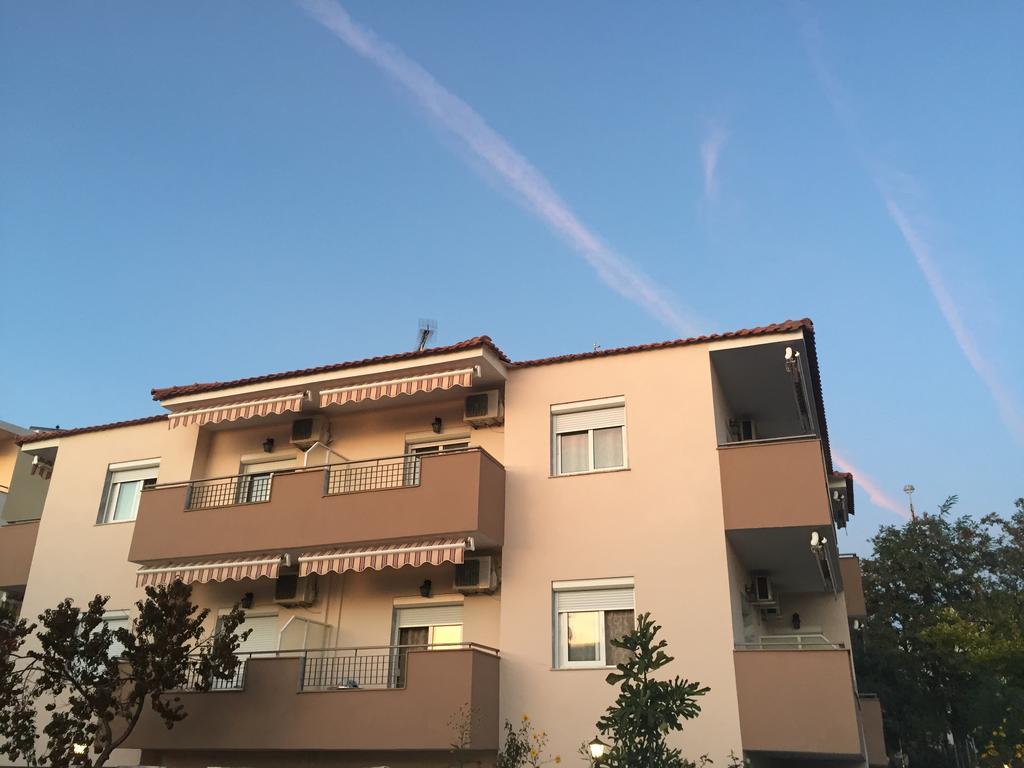 بوتوس Sunny Beach Apartments المظهر الخارجي الصورة